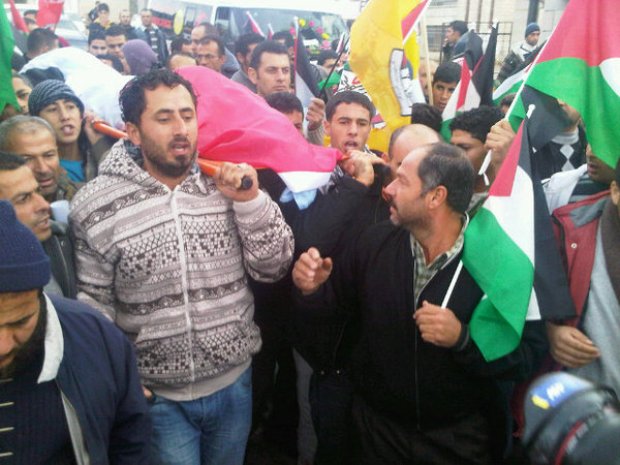 IMAGES: funeral of Bil'in protester Jawaher abu Rahmah
