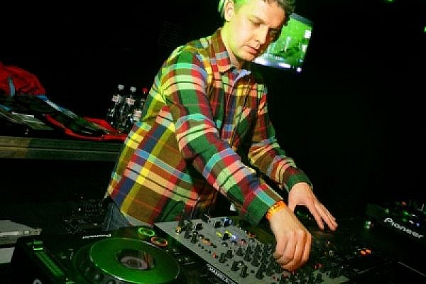 British DJ and Producer Ewan Pearson (photo: SHAREconference / CC BY-NC-SA 2.0)