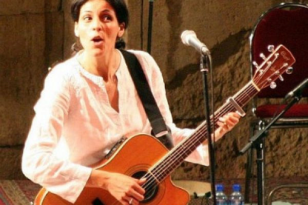 Souad Massi, who recently performed in Ramallah (photo: Wikimedia Commons)