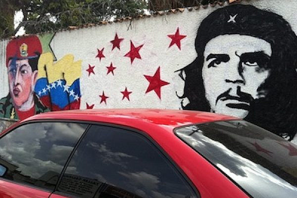 Che and Chavez (Roee Ruttenberg)