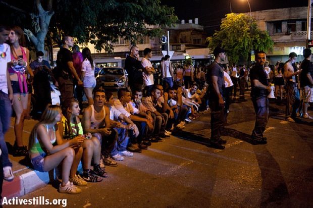 Eight wounded in Palestinian attack in Tel Aviv