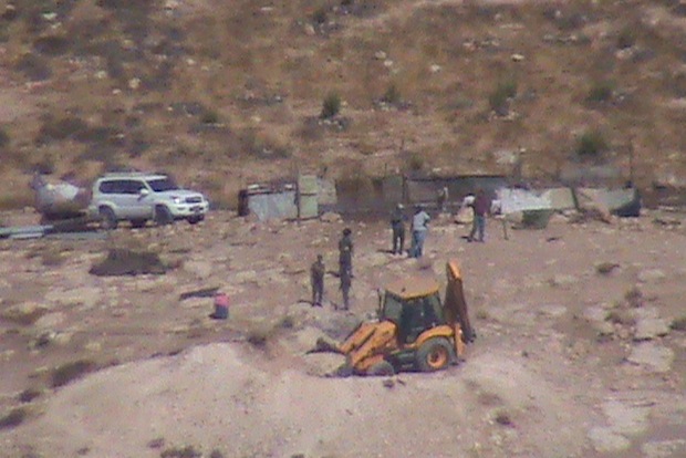 Israeli army destroys water cisterns and dwellings in southern West Bank