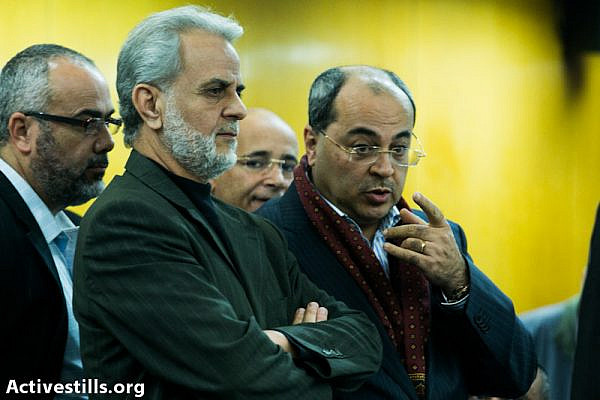 MK Ibrahim Zarzur (center) and MK Ahmad Tibi (photo: Yotam Ronen / activestills.org)