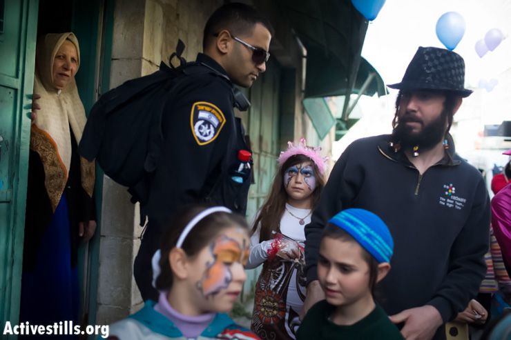From Hebron's streets to Ofer's walls: A week in photos - February 21-27