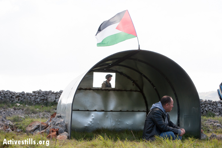 Photos: Israeli forces attack Palestinian protest village 