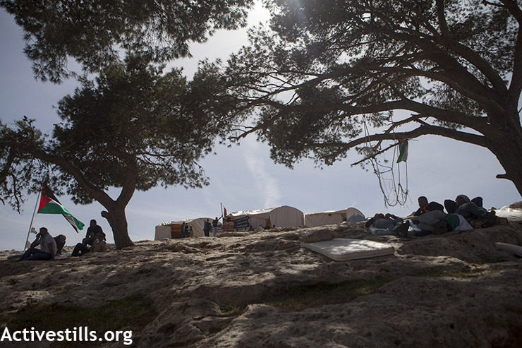 PHOTOS: Israeli forces demolish Palestinian camp built to protest Obama visit