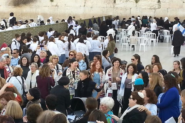 MKs join hundreds of women praying at Western Wall, defying law