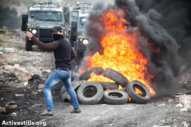 From tear gas to rubber-coated steel bullets: A week in photos - April 4-10