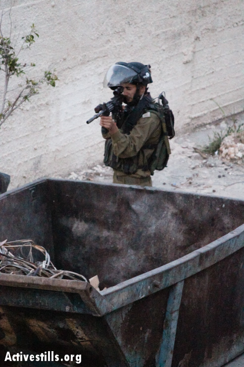 PHOTOS: Israeli troops shoot Palestinian photographer in the face