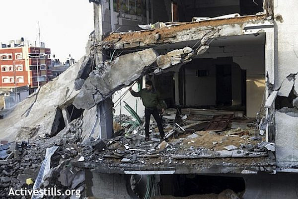 Ruins of a Palestinian home in the Az-Zaitoun neighborhood of Gaza city, destroyed during an Israeli airstrike, November 23, 2012. (Photo by: Anne Paq/Activestills.org)