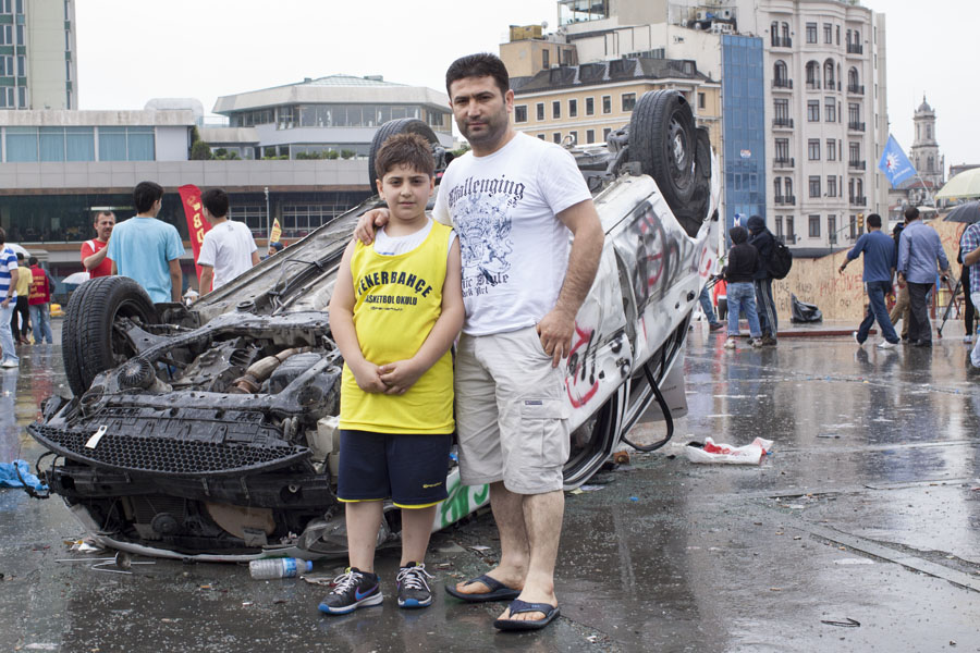 Last Metro to Taksim, part 1: Among the debris