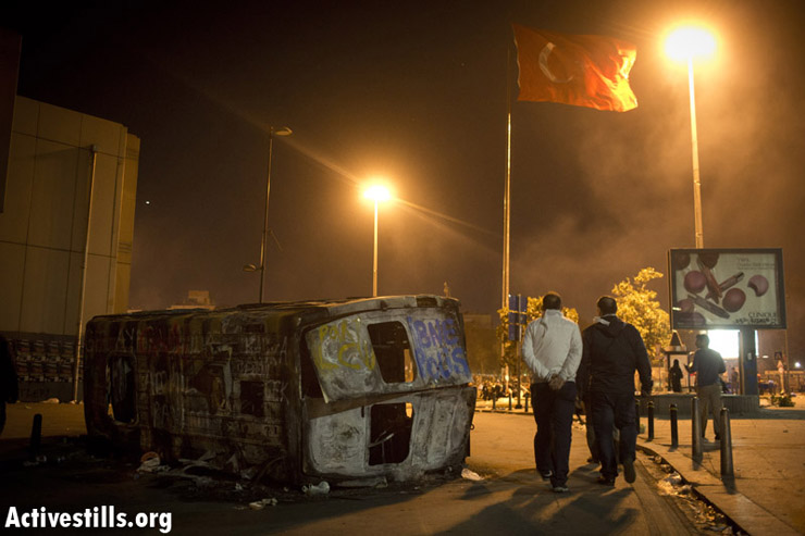 PHOTOS: Demonstrators occupy Istanbul's Taskim Square