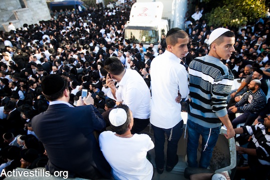 Fifty shades of black: Rabbi Ovadia Yosef’s funeral