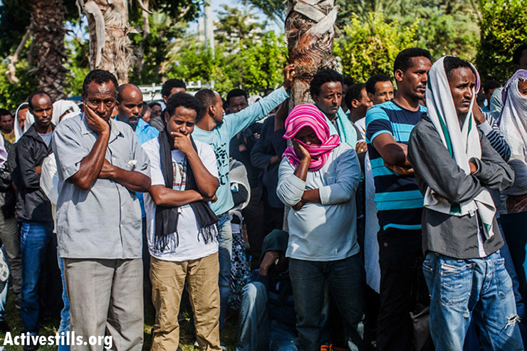 Eritrean refugees gather to mourn victims of Lampedusa shipwreck