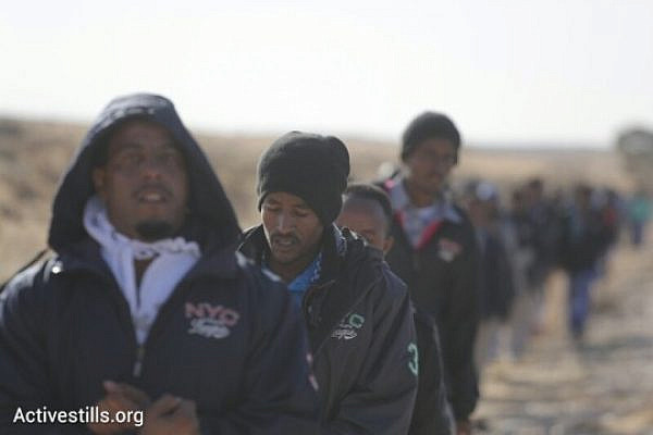Asylum seekers walk in the Negev during the 'march for freedom'. (Photo: Activestills.org)