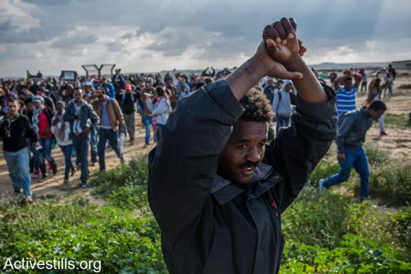 The protesters were calling to close the prison and to recognize the refugee rights of the African asylum seekers living in Israel.