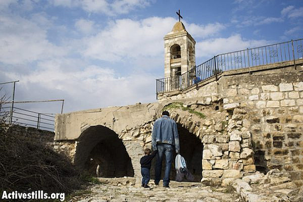 The old church in Kfer Bir'im. (photo: Activestills.org)