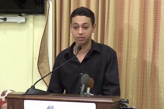 Tariq Abu Khdeir speaks about his beating at a CAIR panel in the U.S. (Screenshot, CAIR)