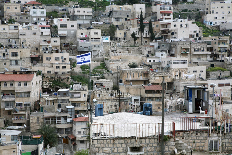 A Jewish settlement is seen in the Palestinian neighborhood of Silwan, East Jerusalem, March 28, 2007. (Activestills.org)
