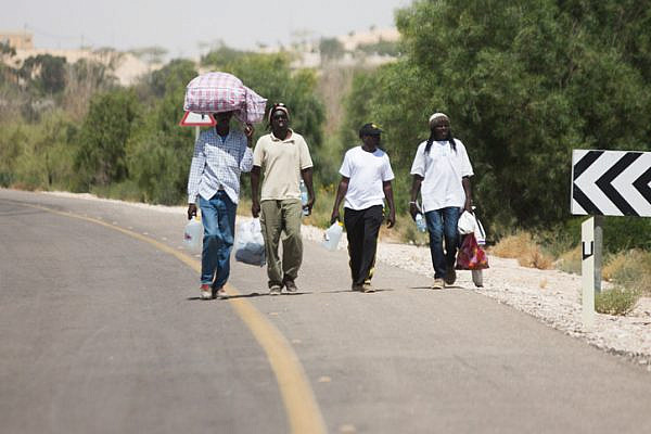 African asylum seekers march from Holot toward the Egyptian border, June 28, 2014. (Photo by Activestills.org)