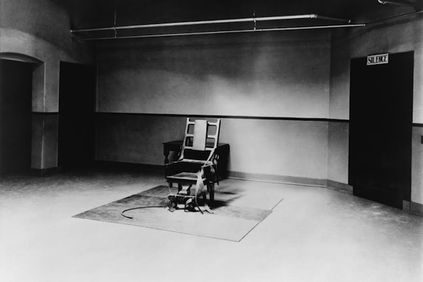 Death chamber and electric chair at Sing Sing Prison in 1923. (photo: Everett Collection/Shutterstock.com)