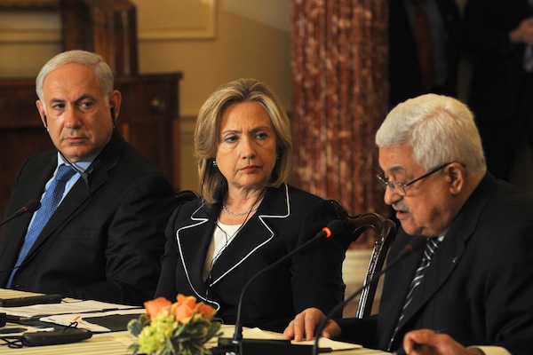 Prime Minister Benjamin Netanyahu, former Secretary of State Hillary Clinton, and Palestinian President Mahmoud Abbas attend the Washington Peace Conference, September 2, 2010. (photo: Moshe Milner/GPO)