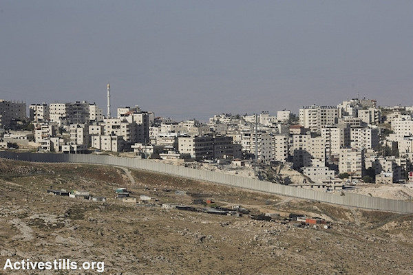In the past decade Israel has built new ghetto walls, separating Arab neighborhoods of East Jerusalem from Jewish neighborhoods. (Activestills.org)