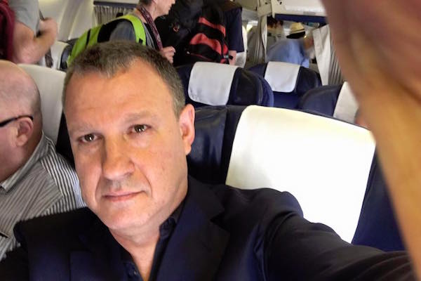 Erel Margalit selfie on a plane (Facebook)