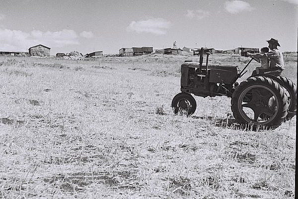 Kibbutz Ma'ayan Baruch in the upper Galilee, 30 September 1949. Photo by Zoltan Kluger (GPO)