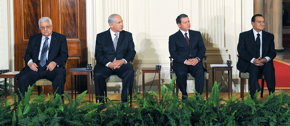 (Left to Right) PLO Chairman Mahmoud Abbas, Israeli Prime Minister Benjamin Netanyahu, Jordan’s King Abdullah, and Egyptian President Hosni Mubarak at the start of peace talks at the White House, September 1, 2010. (GPO)