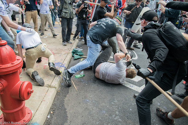 White supremacists attack anti-racist protesters during the Unite the Right rally, Charlottesville, Virginia, August 12, 2017. (Rodney Dunning/ CC BY-NC-ND 2.0)