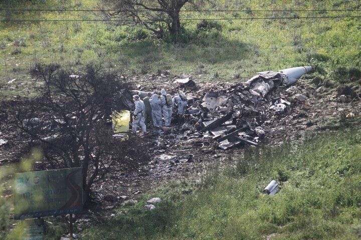View of the remains of an F-16 plane downed Saturday morning by Syrian forces (Anat Hermony/Flash90)