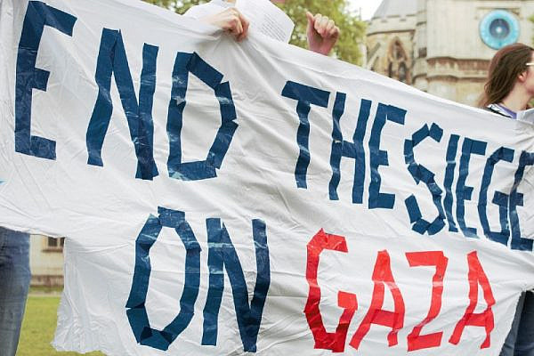 Left-wing Jews hold a protest in solidarity with Gaza, Parliament Square, London, May 16, 2018.