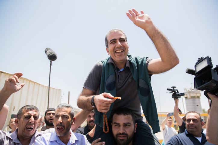 Mahmoud Katusa, seen after his release from Israeli prison, at the Beitunia crossing, near the West Bank city of Ramallah, June 25, 2019. (Yonatan Sindel/Flash90)