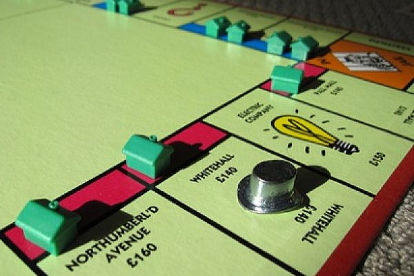 monopoly board-flickr-CEThompson