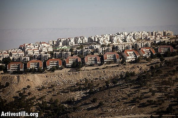 Maale Adumim settlement near east of Jerusalem (Activestills.org)
