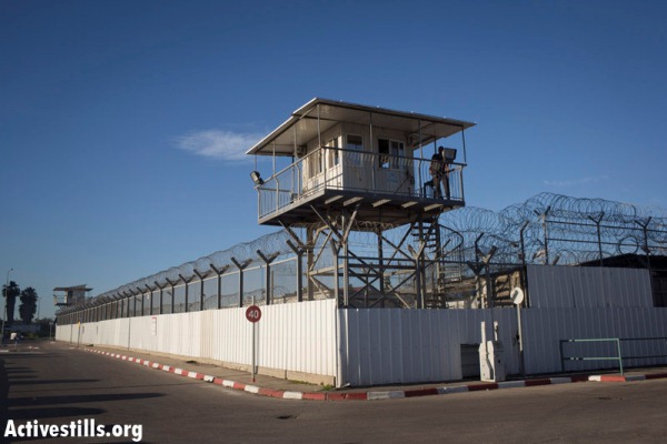 Ayalon prison facility, near the city of Ramla (photo: Activestills)