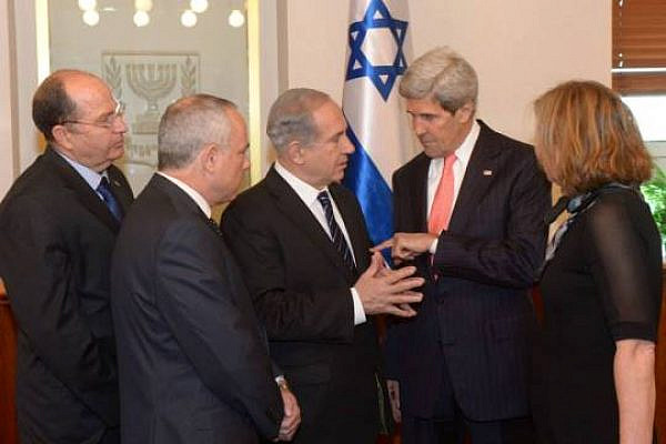 Prime Minister Binyamin Netanyahu and Israeli ministers Moshe Ya'alon, Yuval Steinitz and Tzipi Livni meet with Secretary of State John Kerry in Jerusalem (photo: Government Press Office)
