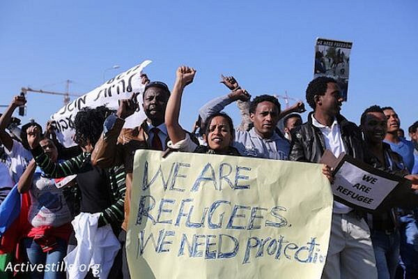 African asylum seekers march to Canadian embassy, calling on the international community to support their struggle against Israel's asylum policies. (photo: Activestills.org)