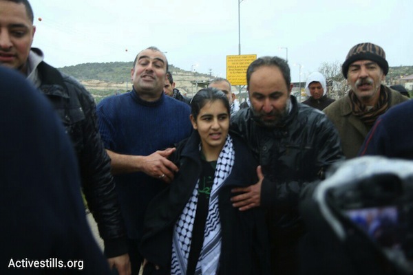 Malak al-Khatib is released from prison after 44 days, Jabara checkpoint, near Tulkarem, West Bank, February 13, 2015. (photo: Ahmad al-Bazz)