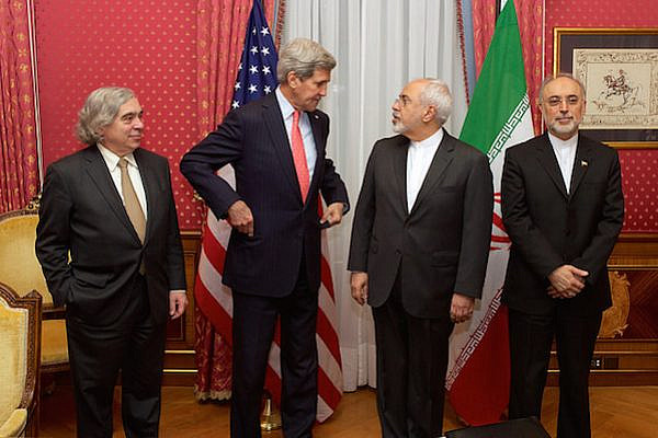 U.S. Secretary of State Kerry, U.S. Energy Secretary Moniz Stand With Iranian Foreign Minister Zarif and Vice President of Iran for Atomic Energy Salehi Before Meeting in Switzerland, March 16, 2015. (State Dept. photo)