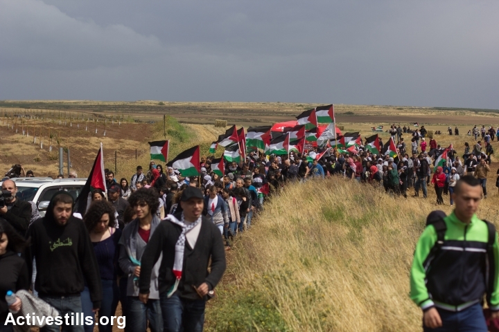 Thousands of Palestinian citizens of Israel take part in March of Return to the destroyed village of Hadatha, near Tiberias, April 23, 2015. (Activestills)