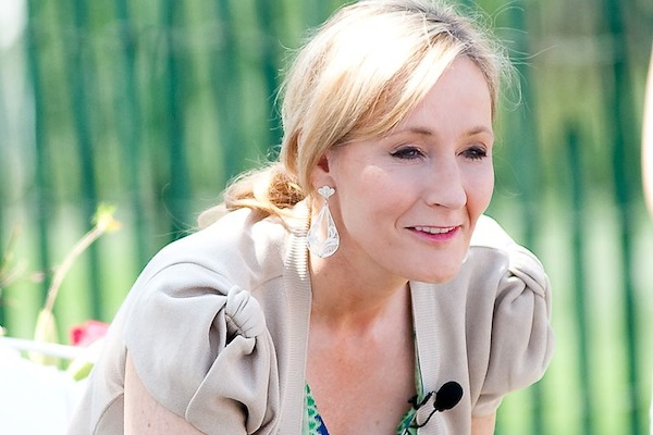J.K. Rowling reads from Harry Potter and the Sorcerer's Stone at the Easter Egg Roll at White House, April 5, 2010. (photo: David Ogren/CC BY 2.0)