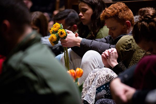 Mourners take part in a vigil for the victims of the shooting at Tree of Life Congregation, Pittsburgh, Pennsylvania, October 29. (Governor Tom Wolf/CC BY 2.0)