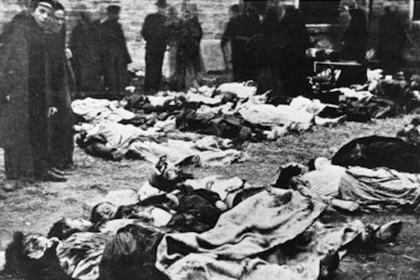 Jewish victims of the Kishinev pogrom, 1903.