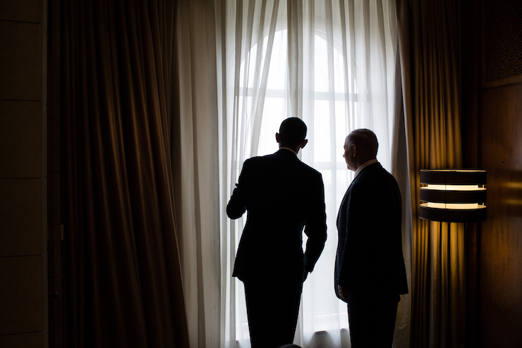U.S. President Barack Obama speaks with Israeli Prime Minister Benjamin Netanyahu, March 22, 2013. (White House photo/Pete Souza)