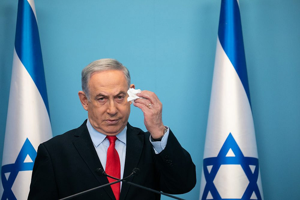 Israeli Prime Minister Benjamin Netanyahu announces emergency directives during a press conference at the Prime Ministers Office in Jerusalem, March 12, 2020. (Olivier Fitoussi/Flash90)