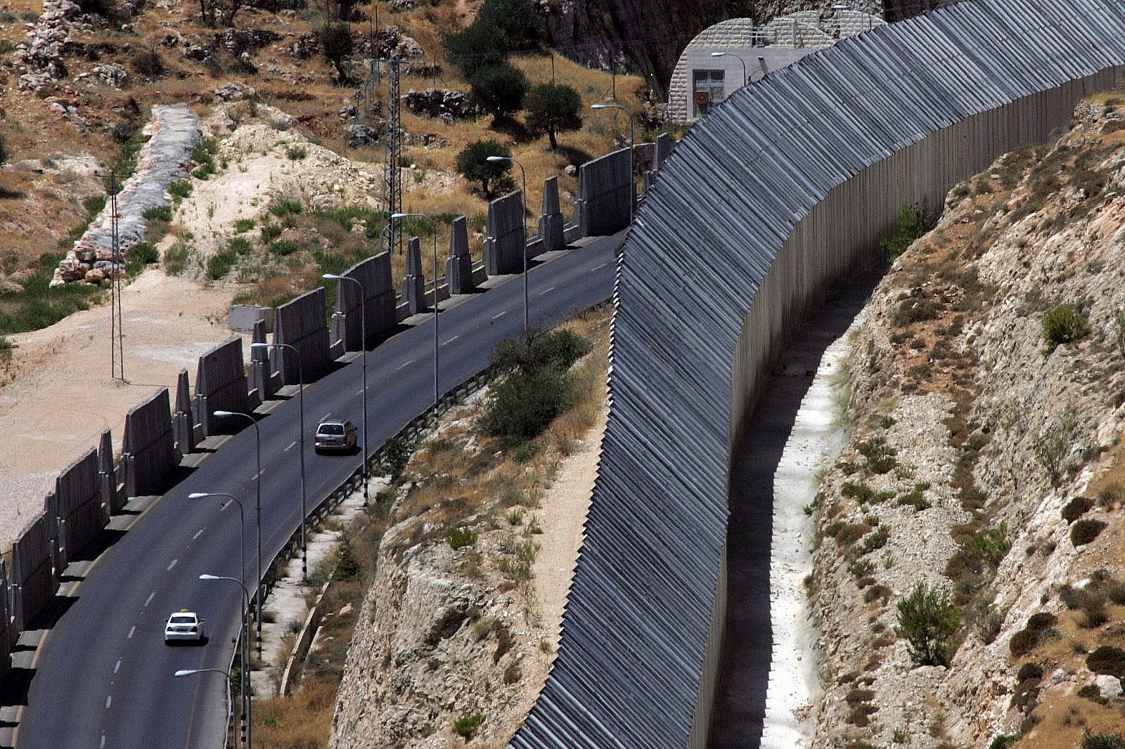 View of Route 60 near Jerusalem, near Bethlehem. July 26, 2009. (Nati Shohat/Flash90)