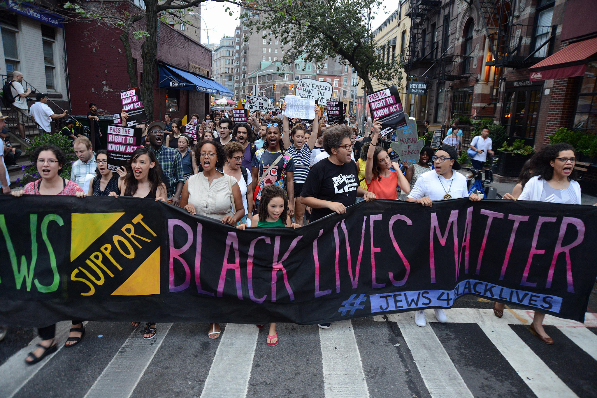 Hundreds of Jews take part in a protest in support of Black Lives Matter, New York City, August 11, 2016. (Gili Getz)