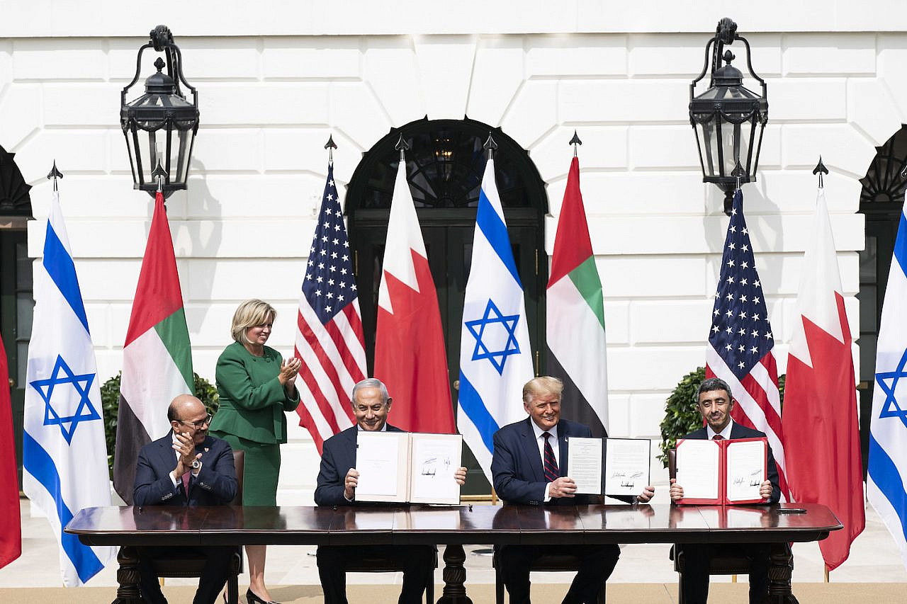 U.S. President Donald Trump, Minister of Foreign Affairs of Bahrain Dr. Abdullatif bin Rashid Al-Zayani, Israeli Prime Minister Benjamin Netanyahu and Minister of Foreign Affairs for the United Arab Emirates Abdullah bin Zayed Al Nahyan participate in the signing of the Abraham Accords, on the South Lawn of the White House, September 15, 2020. (Official White House photo by Shealah Craighead)